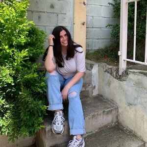 Meet your Posher, Dilan